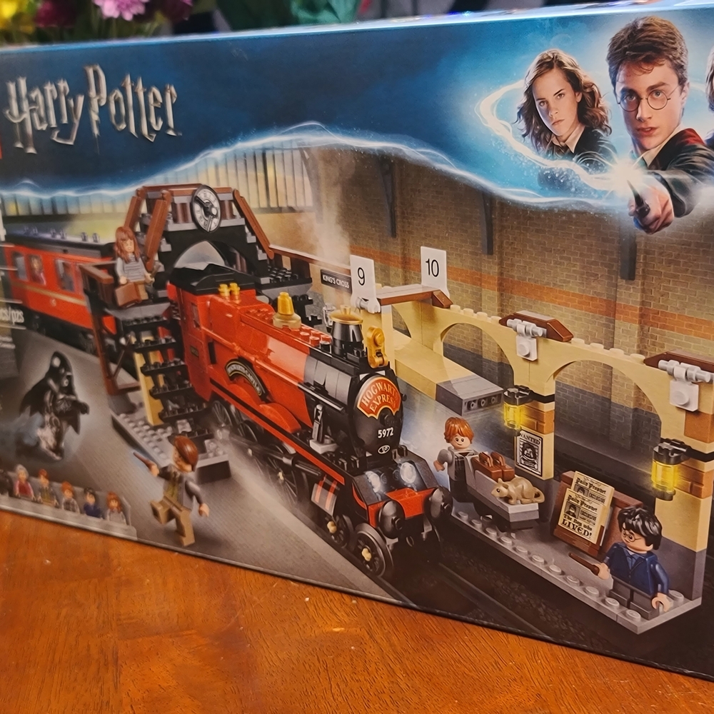 LEGO Harry Potter Hogwarts Express Building Set - Red